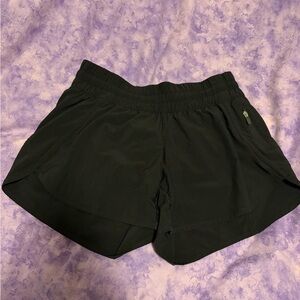 Lululemon tracker shorts in black 8